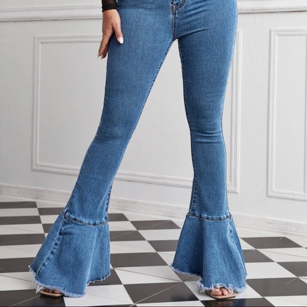 Jeans - Picture 2 of 3